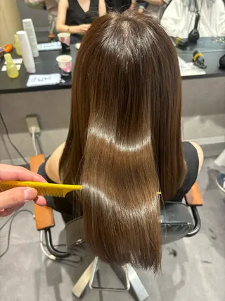 ロング かがみ/メンテナンス カット無料のヘアスタイル