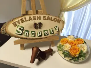 Shapely シェイプリーのマツエク・マツパデザイン