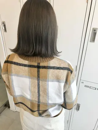 ミディアム カラー Saori / さおりのヘアスタイル