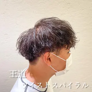ショート パーマ 【メンズ専門】 古田　隆悟のヘアスタイル