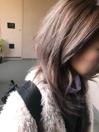 ミディアム カラー tuuli トゥーリのヘアスタイル