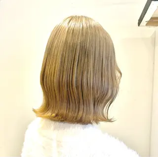 ミディアム カラー EIGHT新宿 新井彩斗のヘアスタイル