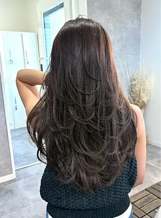 ロング 大人上品特化 レイヤー🇺🇸山村のヘアスタイル