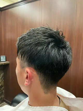 メンズ ヒロ銀座　　バーバーショップ新宿店所属・横尾 太尊ビジネススタイルのヘアスタイル