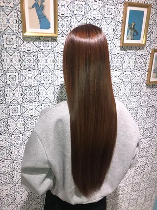 ロング 髪質改善 縮毛の達人 矢井由真のヘアスタイル