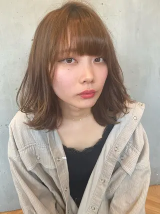 セミロング カラー nishido ハイライト/パーマのヘアスタイル
