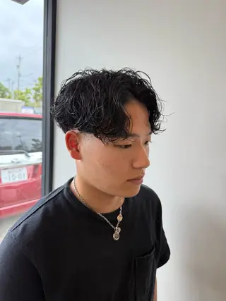ショート ボブレイヤー募集中 出島　凜平のヘアスタイル