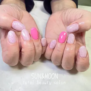 ネイル SUN&MOON REOのネイルデザイン