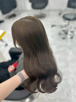 ロング カラー ベージュ×レイヤー 🤎横浜/miu🤎のヘアスタイル
