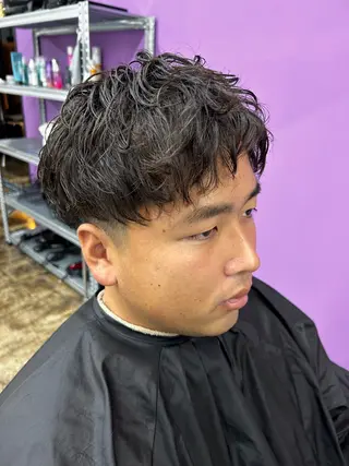 パーマ メンズ 西浦 たくみのヘアスタイル