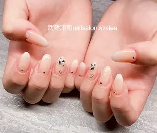 ネイル R inのネイルデザイン