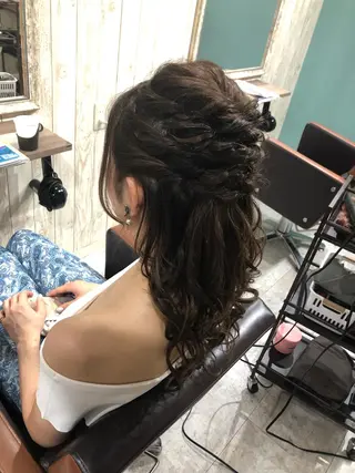 ヘアアレンジ みやもと まなみのヘアスタイル