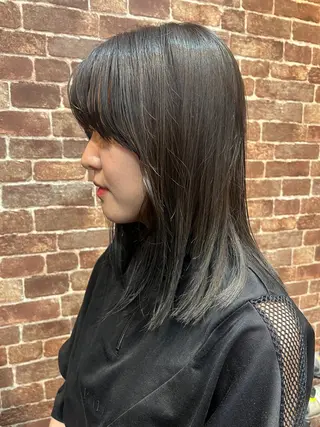 セミロング カラー 久木原 ゆりのヘアスタイル