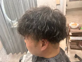パーマ メンズ 【パーマ】【デザイン カラー】拳🌊のヘアスタイル