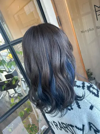 ロング カラー 井上 花音のヘアスタイル