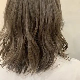 ミディアム ︎︎🧸 ユリ ︎︎🧸のヘアスタイル