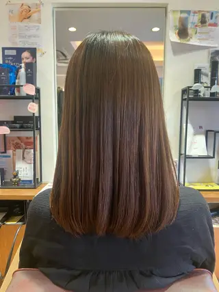 セミロング まつパ・ストレート モデルBAGUS凜華のヘアスタイル