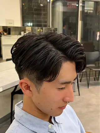 ミディアム 茶屋町メンズサロン 小野湧翔のヘアスタイル