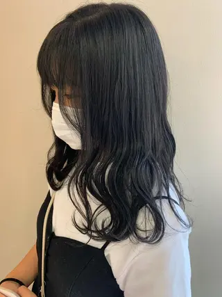ミディアム カラー 顔まわりカット✄ ベージュカラー🧸のヘアスタイル