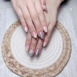 ネイル uu ネイルサロン関内🌼のネイルデザイン