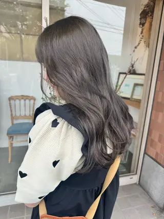 セミロング 吉村 怜のヘアスタイル