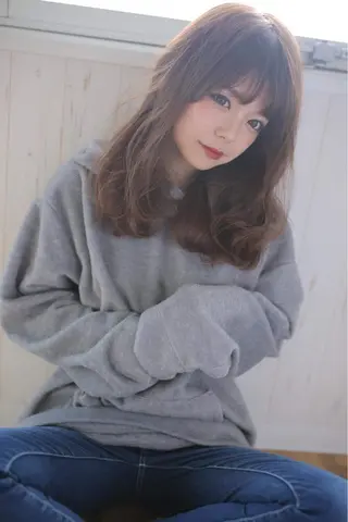 セミロング カラー パーマ 米山 珠那のヘアスタイル