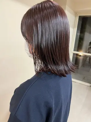 ミディアム カラー kento レイヤーカットのヘアスタイル
