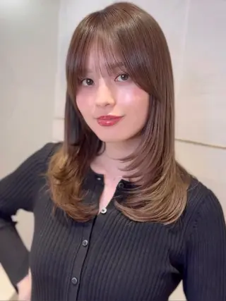 ミディアム カラー カット無料｜レイヤー カット｜韓国モテへアのヘアスタイル