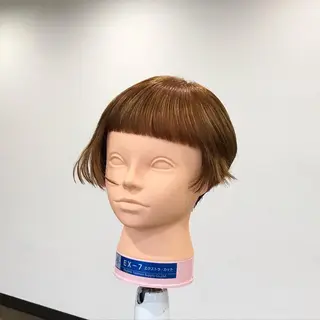 ショート カラー 石田 有矢のヘアスタイル