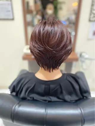 ミディアム Aphrodite 横手 亜紀のヘアスタイル