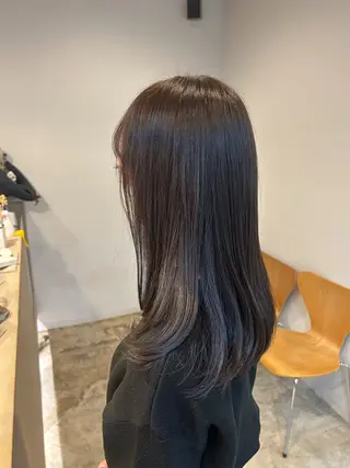 ミディアム カラー 川端 明莉のヘアスタイル