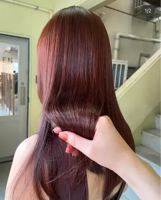 ロング カラー レイヤーカット🐩 透明感カラー モカのヘアスタイル