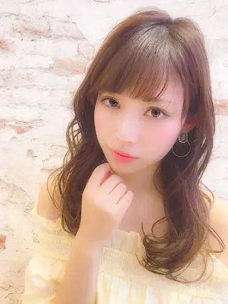 セミロング カラー ヘアアレンジ Watai 艶髪 當間 大知のヘアスタイル