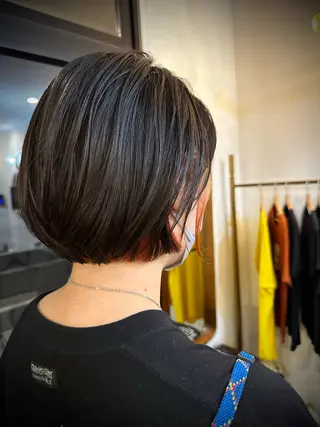 ショート 岩村 夏姫のヘアスタイル