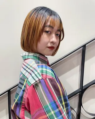 ショート カラー tomo🍒パーマ ハイトーン似合わせのヘアスタイル