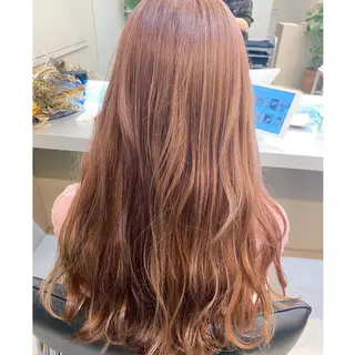 ロング カラー 岡野 静華のヘアスタイル