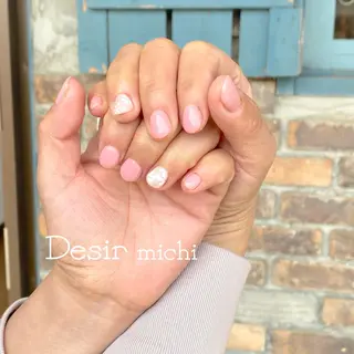 ネイル 伊藤 美智子のネイルデザイン