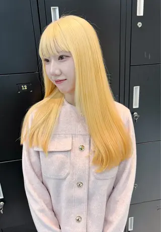 セミロング ハイトーン/レイヤー /ケアブリーチ石川治のヘアスタイル