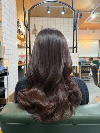 ロング 倉本 美優のヘアスタイル