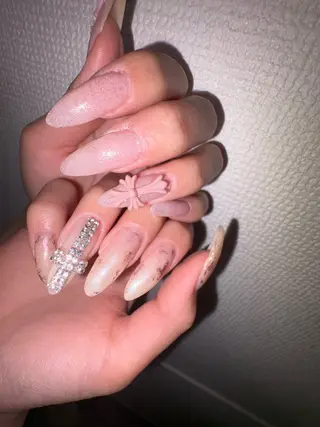 ネイル haku 🤍のネイルデザイン