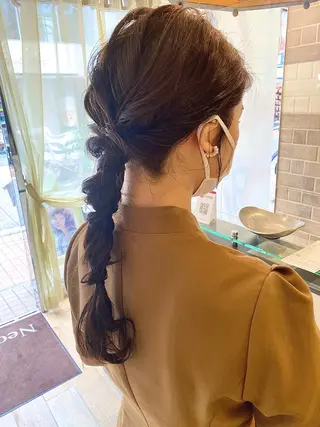 セミロング ヘアアレンジ 宮内 真乃のヘアスタイル