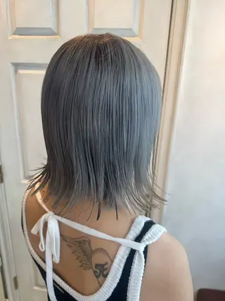 ショート 透明感カラー💜 モテ髪 空陽💙のヘアスタイル