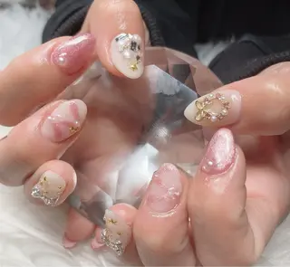 ネイル nail&eye Ariesのネイルデザイン