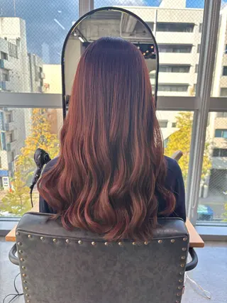 ロング 伊藤 優花のヘアスタイル