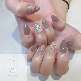 ネイル Nail Salon Luna.RINAのネイルデザイン