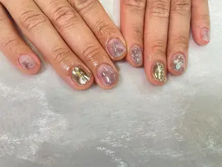 ネイル はばすみれ🎀ﾈｲﾙ 光ﾌｪｲｼｬﾙ ﾍｱのネイルデザイン