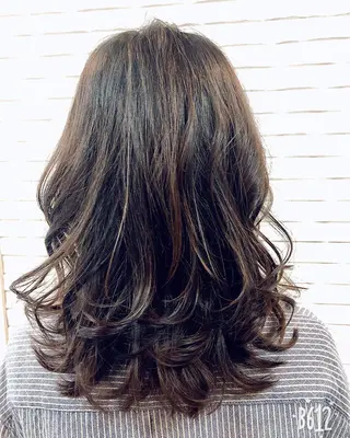 セミロング 伊藤 さやかのヘアスタイル
