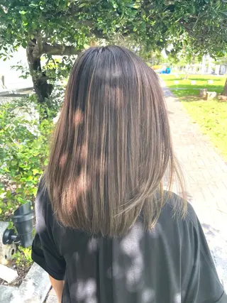 セミロング カラー LUXBE LUCE ひなののヘアスタイル