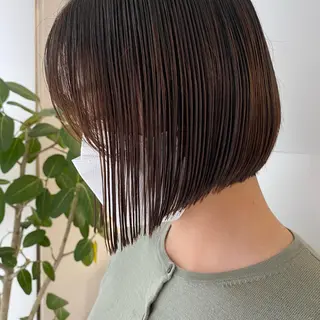 ショート カラー センターパート/ 暖色カラーayuのヘアスタイル