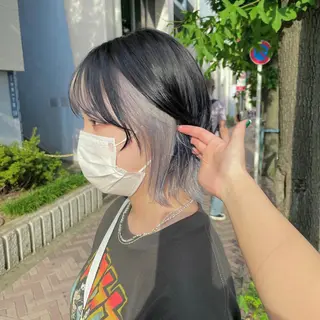 ショート カラー ゆう🫧 透明感/ハイトーンのヘアスタイル